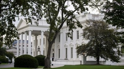 Ο Λευκός Οίκος λέει πως ναύαρχος διέταξε δεύτερο πλήγμα των ΗΠΑ εναντίον σκάφους ανοικτά της Βενεζουέλας