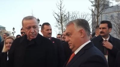 Σύσφιξη σχέσεων Όρμπαν-Ερντογάν στην Άγκυρα