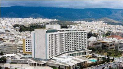 Οι ξένες αλυσίδες με μεγάλα πλάνα στον ελληνικό τουρισμό