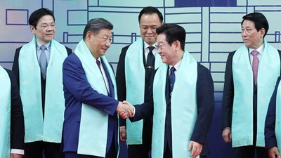 Ο Σι Τζινπίνγκ στο επίκεντρο της συνόδου Ασίας - Ειρηνικού με διακυρήξεις υπέρ του πολυπολικού κόσμου