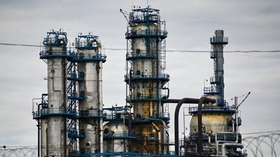 Reuters: Η Ουκρανία έπληξε για πρώτη φορά πλατφόρμα εξόρυξης πετρελαίου της ρωσικής Lukoil στην Κασπία Θάλασσα