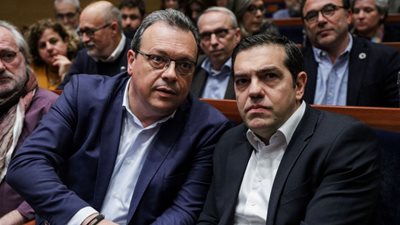 Μάχη οπισθοφυλακής Φάμελλου στο μεγάλο χτύπημα Τσίπρα