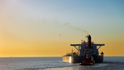 Σαουδαραβικό δεξαμενόπλοιο με 90.000 τόνους πετρελαίου έφθασε σε λιμάνι της Συρίας