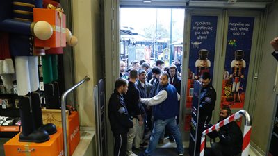 ΗΠΑ: Το παράδοξο της φετινής Black Friday - Περισσότεροι καταναλωτές, λιγότερα δολάρια