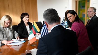 Κομισιόν προς Ν. Κεραμέως: Η Ελλάδα έμπνευση για την υπόλοιπη Ευρώπη