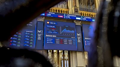 Επιφυλακτικότητα και μεικτές τάσεις στις ευρωαγορές