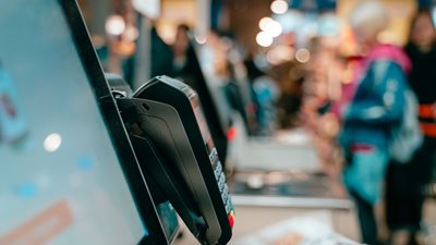 Φρένο στη φοροδιαφυγή βάζει το πλαστικό χρήμα και η επέκταση των POS