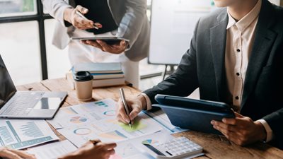 Υπ. Εργασίας: Έρχεται το μεγαλύτερο πρόγραμμα επιδότησης απασχόλησης για 50.000 νέες θέσεις εργασίας - Ποιους αφορά