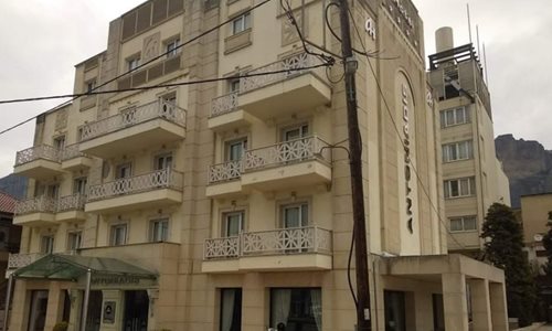 Τα 7 ακριβά ξενοδοχεία που βγαίνουν στο σφυρί την επόμενη εβδομάδα