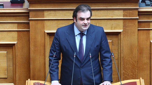 Με νέο υπερπλεόνασμα κλείνει ο φετινός προϋπολογισμός - Παράθυρο για νέα μέτρα ελάφρυνσης