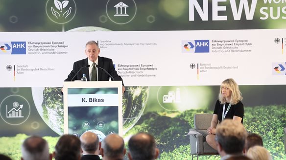 Ελληνογερμανικό Sustainability Forum - Κ. Μπίκας: Η "πράσινη" ανάπτυξη δεν πρέπει να οδηγήσει την Ευρώπη σε αποβιομηχάνιση