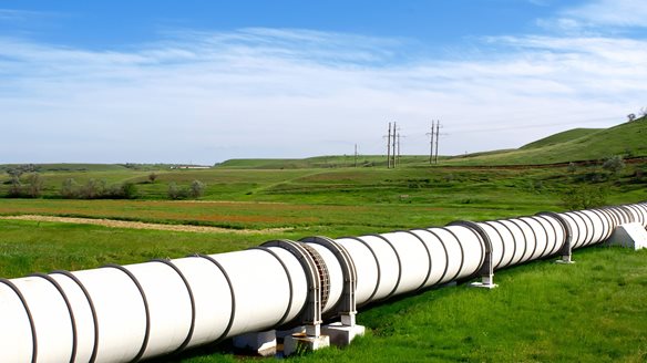 Ενεργειακό πόκερ των Τούρκων: Επεκτείνουν τη σύμβαση με τη Gazprom, αλλά δηλώνουν ότι θέλουν να επενδύσουν στο αμερικανικό αέριο