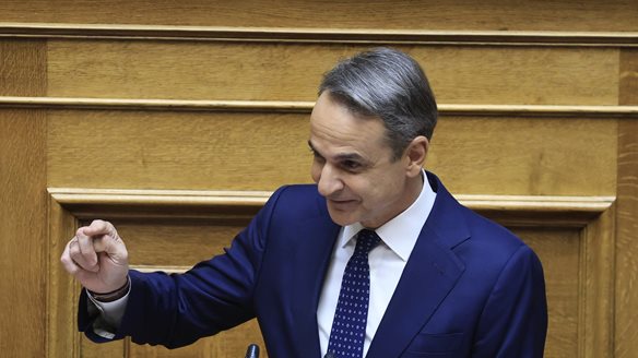 Τα πολιτικά μηνύματα Μητσοτάκη - Οι αιχμές κατά Καραμανλή, Σαμαρά, Τσίπρα, Βενιζέλο και τα διλήμματα της κάλπης