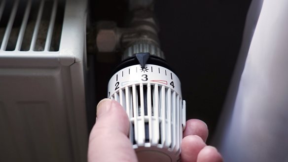 Θέρμανση 2025-2026: Ποια τεχνολογία συμφέρει περισσότερο - Πλήρης σύγκριση κόστους για φυσικό αέριο, πετρέλαιο και αντλίες θερμότητας