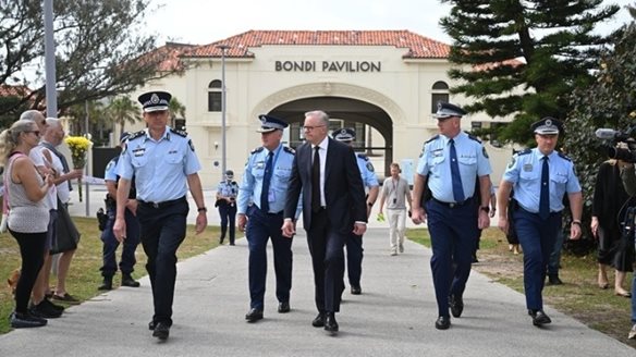 Πρωθυπουργός Αυστραλίας για το αντισημιτικό μακελειό στο Σίδνεϊ: Κίνητρο μοιάζει να ήταν "η ιδεολογία του Ισλαμικού Κράτους"