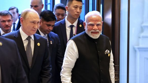 Ρωσία: Πρότεινε την παραγωγή μαχητικών Sukhoi Su-57 και πυρηνικού καυσίμου στην Ινδία