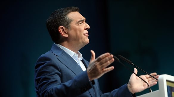 Το... μανιφέστο Τσίπρα από την Πάτρα την ώρα που ψηφίζεται ο προϋπολογισμός