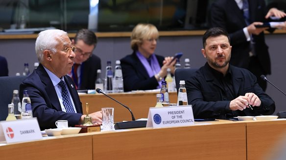 Ζελένσκι: "Είναι σημαντικό τα ρωσικά περιουσιακά στοιχεία να παραμείνουν παγωμένα"