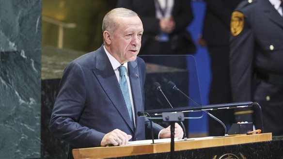 Ο Ερντογάν σπρώχνει την Τουρκία στο ίδιο ναρκοπέδιο με το Ιράν