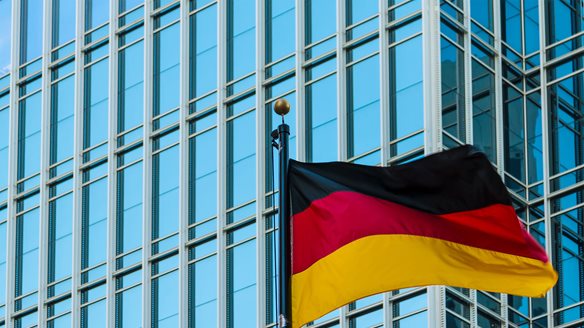 Σπατάλες και κρούσματα κακοδιαχείρισης στο γερμανικό Δημόσιο