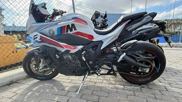 Νέες συλλήψεις από το YouTube-Μοτοσυκλέτες με 250 χλμ./ώρα στην Αττική Οδό