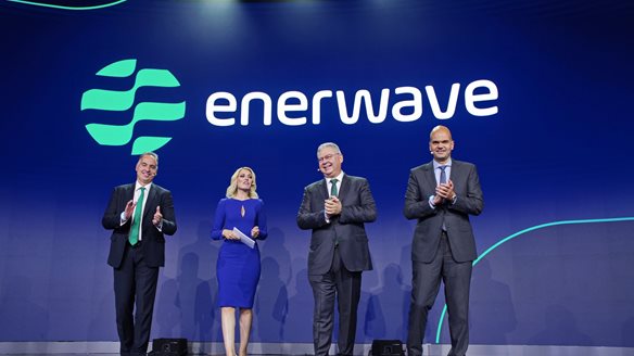 Enerwave: Στο τραπέζι η δεύτερη μονάδα ηλεκτρισμού και το FSRU στη Θεσσαλονίκη