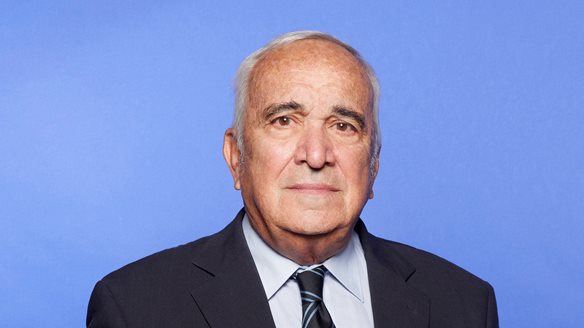 Πρωταγωνιστές ή κομπάρσοι;