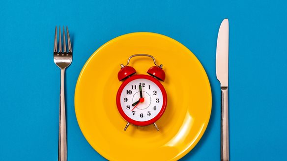 Εναλλασσόμενη νηστεία μέρα παρά μέρα: Ο νέος τρόπος για απώλεια βάρους έχει υπέρ και κατά