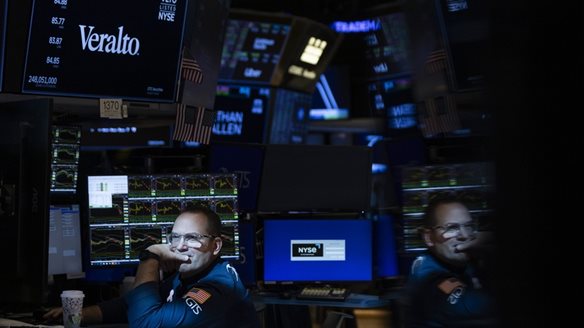 Συνεδρίαση-"τρενάκι του τρόμου" στη Wall: Σε χαμηλό 2μηνου Nasdaq, S&P 500 - Στο -3% η Nvidia