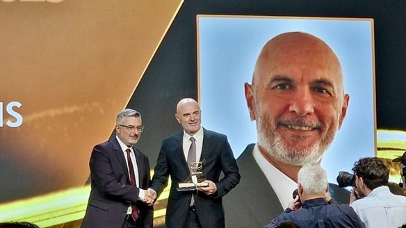 Σημαντική διάκριση για τον CFO της Lavipharm, Βασίλη Μπαλούμη