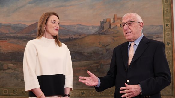 "Όχι" σε περικοπές στους αγρότες – "Όχι" σε διαιρεμένη Κύπρο: Τα μηνύματα Ν. Κακλαμάνη και Ρ. Μετσόλα