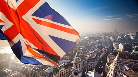 Βρετανία: Η κυβέρνηση χαλαρώνει το νομοσχέδιο για τα δικαιώματα των εργαζομένων μετά από αντιδράσεις των επιχειρήσεων