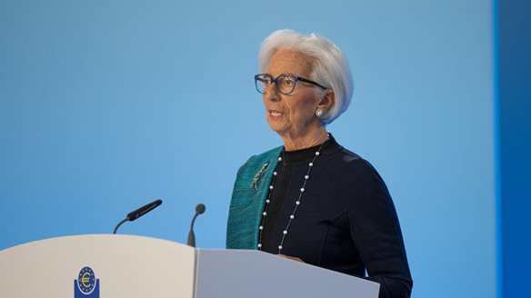 Αμετάβλητα τα επιτόκια της ΕΚΤ για τέταρτη διαδοχική συνεδρίαση - Οι νέες προβλέψεις για ανάπτυξη και πληθωρισμό