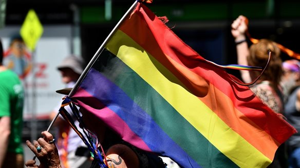 EE: Κάθε κράτος πρέπει να αναγνωρίζει τον γάμο ατόμων ιδίου φύλλου που έχει γίνει εντός της Ενωσης