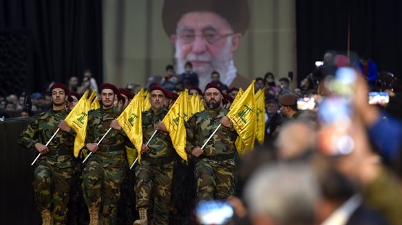 "Τραμπ ή Ιράν": Το Ιράκ παγώνει τα περιουσιακά στοιχεία της Χεζμπολάχ και των Χούθι