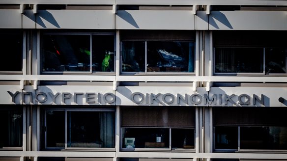 ΥΠΕΘΟ: Σύνταξη 1.700 ευρώ για πληγέντες σε Μάτι και Μάνδρα