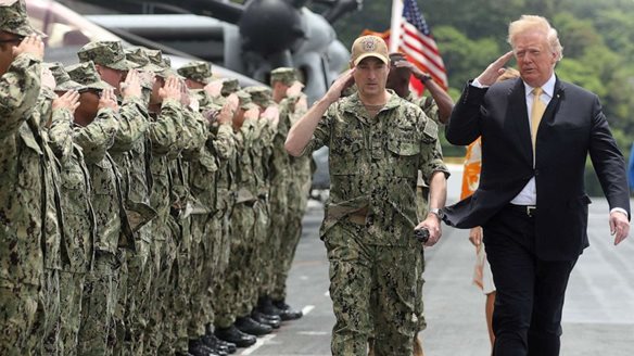 Ο Τραμπ ονομάζει αξιωματικό των πεζοναυτών επικεφαλής της Νότιας Διοίκησης - Αναβάθμιση με άρωμα Βενεζουέλας