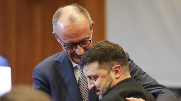 Μερτς για Ουκρανία: Με βάση τις εγγυήσεις ασφαλείας, δυτικά στρατεύματα θα μπορούν να απωθούν ρωσικές δυνάμεις