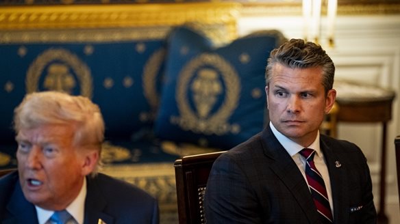 CNN: Όταν ο Χέγκσεθ προειδοποιούσε τον στρατό για "παράνομες διαταγές" του Τραμπ