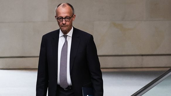 Μερτς: Εν μέρει κατανοητή, εν μέρει απαράδεκτη, αλλά "χωρίς εκπλήξεις" η στρατηγική ασφάλειας των ΗΠΑ