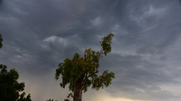 Νέο έκτακτο δελτίο επικίνδυνων καιρικών φαινομένων - Πώς θα κινηθεί η κακοκαιρία "Byron"