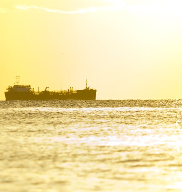 Δεξαμενόπλοια σε τροχιά κερδών, αλλά με βαριά σκιά για το 2026