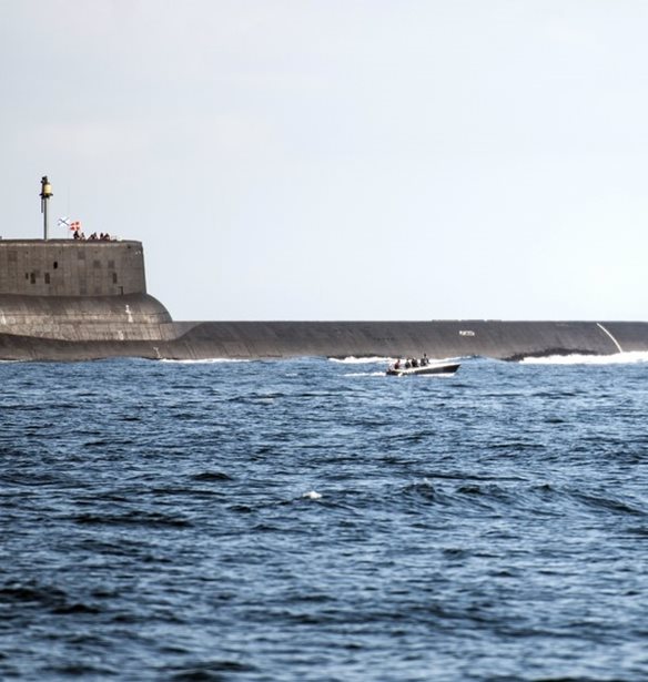 Το Κίεβο λέει ότι έπληξε ρωσικό υποβρύχιο στο Νοβοροσίσκ