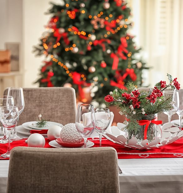 ΙΝΕΜΥ-ΕΣΕΕ: Από 111,97 έως 160,03 ευρώ το κόστος για το φετινό χριστουγεννιάτικο τραπέζι