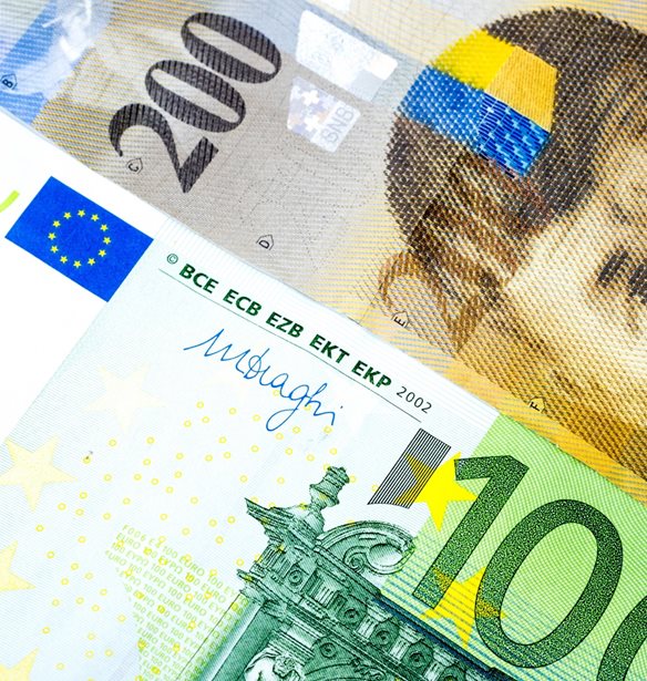 ΠΑΣΟΚ για δάνεια σε ελβετικό φράγκο: Η κυβέρνηση εξαϋλώνει τις ευθύνες των τραπεζών