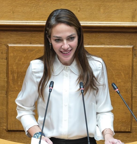 Δόμνα Μιχαηλίδου: "Ο Προϋπολογισμός είναι κοινωνικά δίκαιος και δημογραφικά συνειδητός"