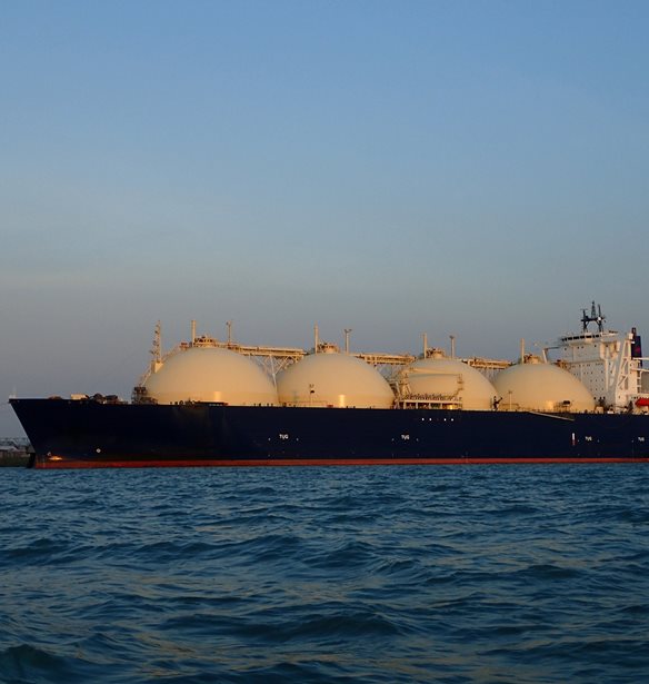 Μύθος ότι το ρωσικό αέριο είναι πολύ φθηνότερο του LNG