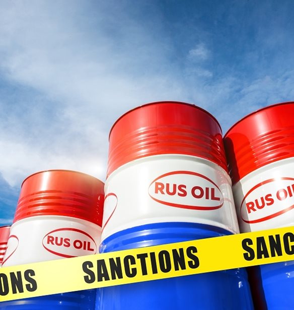 Η τιμή του ρωσικού πετρελαίου στα χαμηλότερα επίπεδα από την έναρξη του πολέμου στην Ουκρανία