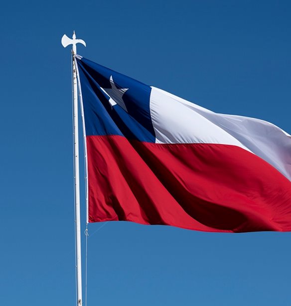 Εκλογές στη Χιλή: Ένας οπαδός του Πινοσέτ και μια κομμουνίστρια αναμετρώνται για την προεδρία