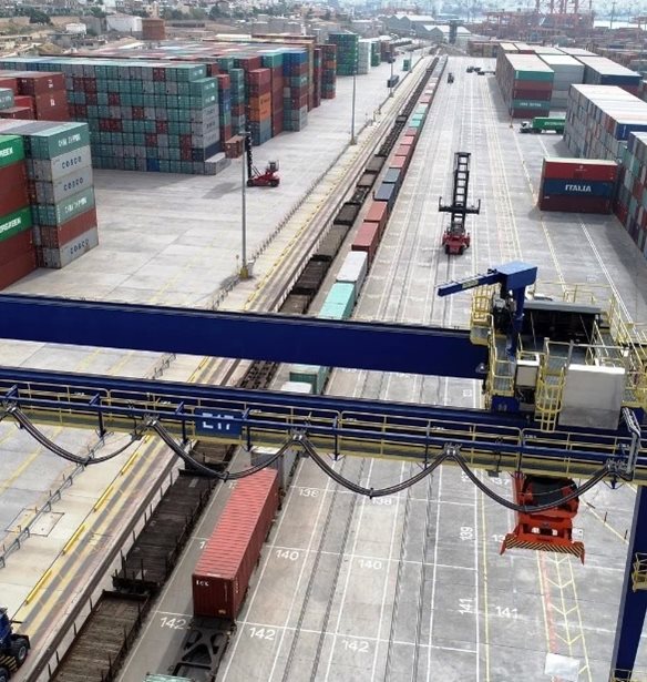 Μειωμένη κατά 3,9% η διακίνηση εμπορευμάτων στα ελληνικά λιμάνια το β' τρίμηνο